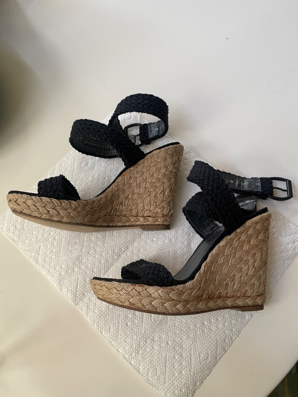 Stuart Weitzman Alexlo Crochet braided Black Wedge Sandals size 8.5 - Picture 4 of 11